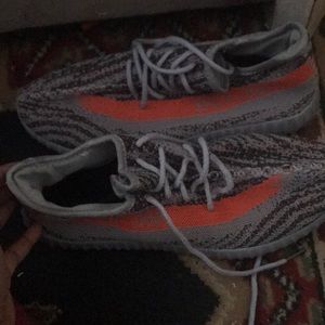 Yeezy boost 350 v2